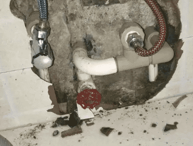 西乡卫生间漏水维修公司专业为您介绍下西乡查漏水的服务流程是怎么样的。首先需求找专业的师傅走效